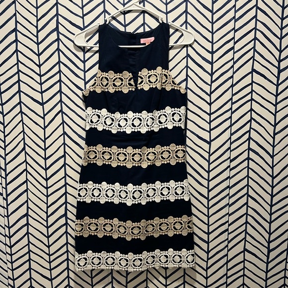 Lilly Pulitzer Dresses & Skirts - Lilly Pulitzer shift Sz 0